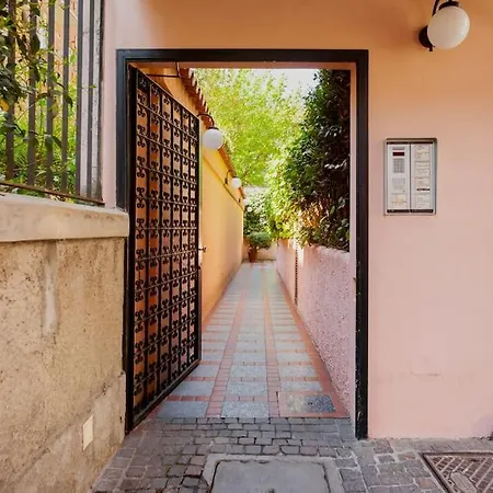 Navigli Charming With Terrace מילאנו